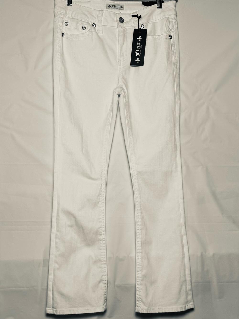 Miss Me Women’s White Flare Jeans, Bootcut Size 29/8, 64% Cotton
